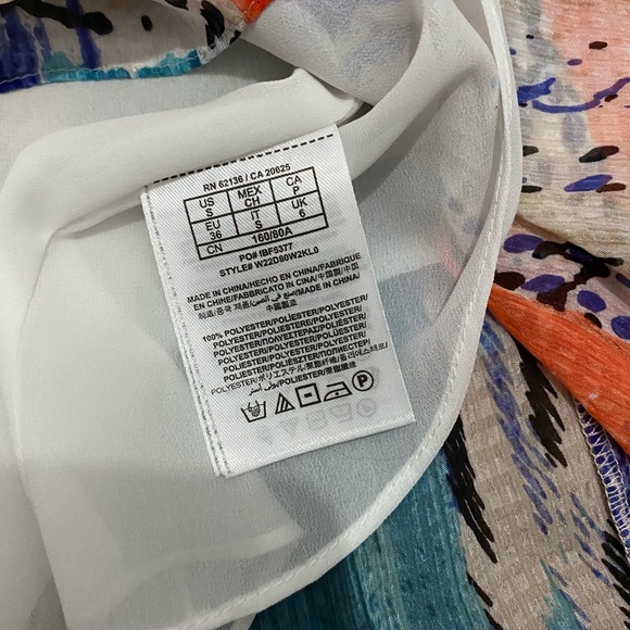 Guess | Flowly A-Line colored skirt - Picture 4 of 4